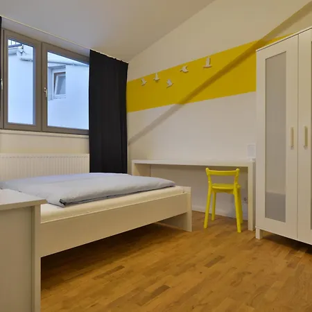 Townside Hostal *
