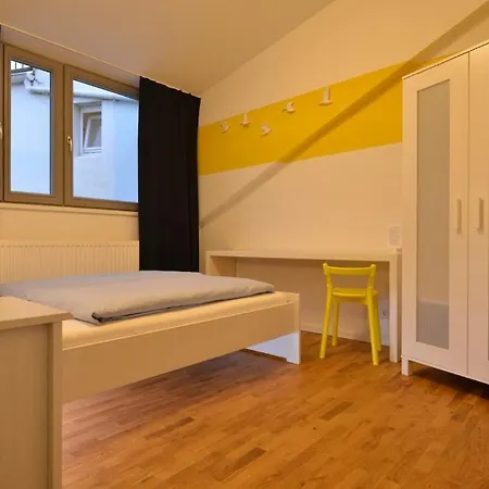 Townside Hostal *